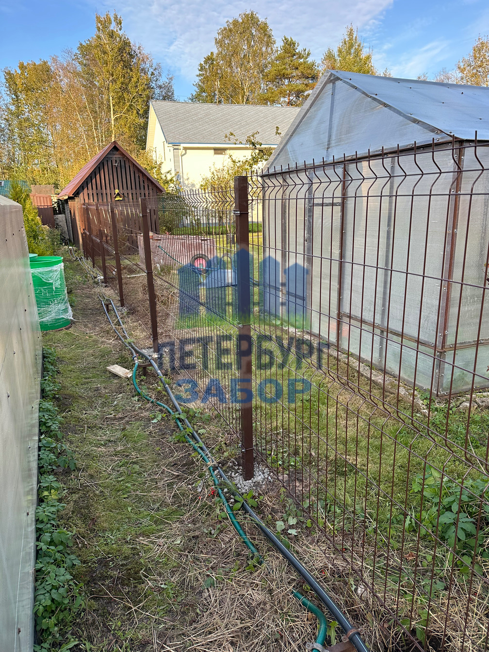 Забор из сварной сетки гиттер в Синявино