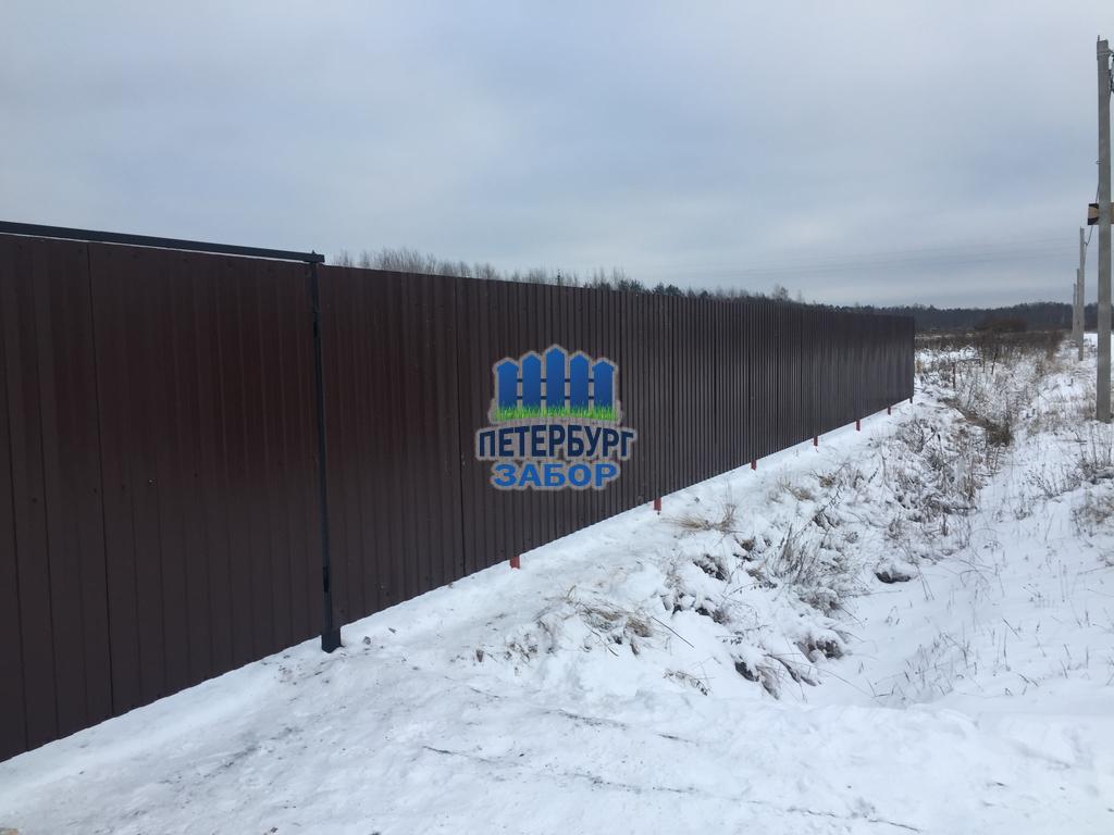 Комбинированный забор в деревне Низово