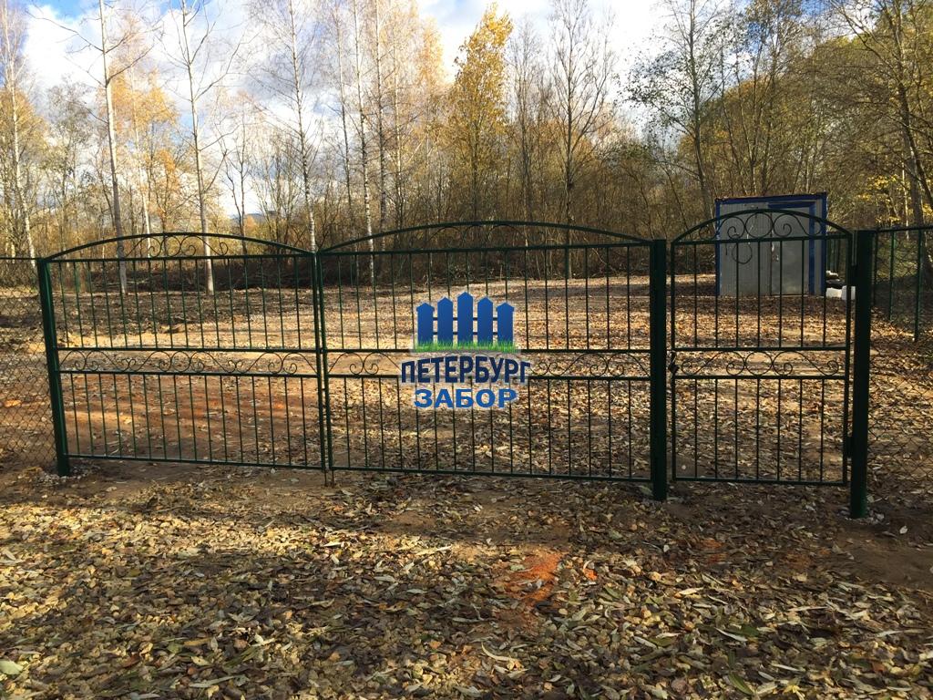 Забор из сетки-рабица в Павловске